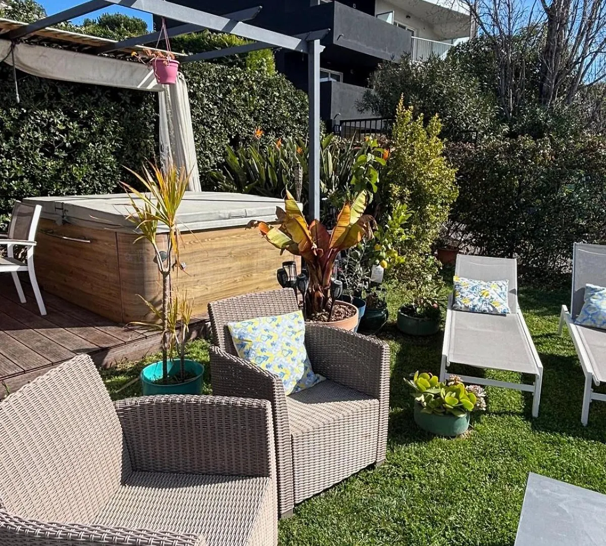 Maison Antibes Avec Jardin Privatif, 4 Chambres, Calme Dans Residence Avec Piscine